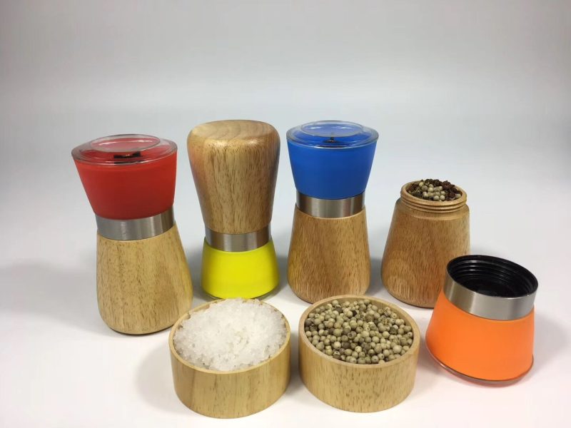 Wooden grinder - Series 15